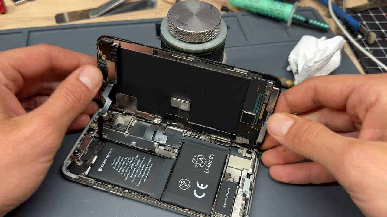 iPhone Battery Replacement